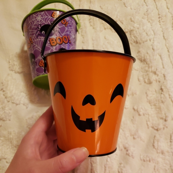 2 Halloween Festive Candy Pails - Picture 4 of 12